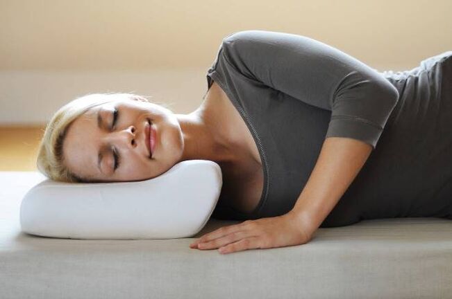 Sleeping on orthopedic pillows is to prevent cervical bone
