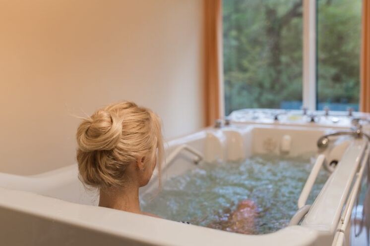 Treatment baths for thoracic osteoarthritis should last no more than 15 minutes